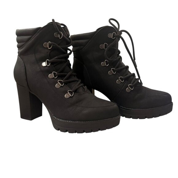 NWOT Daisy Fuentes Heeled Lace-Up Boots | Chunky Heel | Size 7.5M - Picture 2 of 9